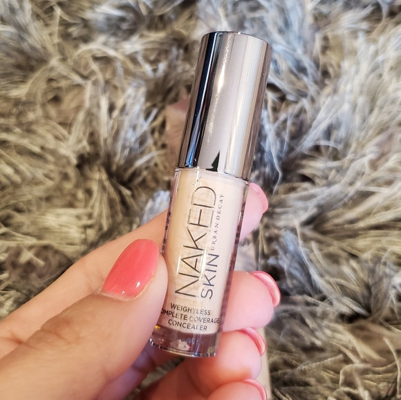 NIB Urban Decay Naked Skin Concealer Light 2ml - Picture 3 of 3